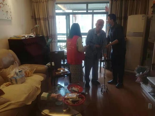 【我為群眾辦實(shí)事】我院走訪高齡腦?；颊?，中醫(yī)藥制劑暖人心(圖3)