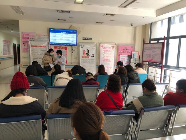 呵護女性健康  綻放美麗人生 ——我院15病區(qū)開展女性健康知識講座(圖1)