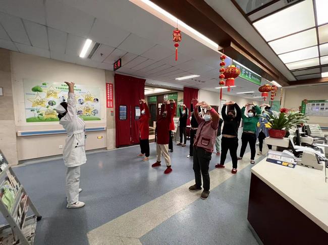 呵護女性健康  綻放美麗人生 ——我院15病區(qū)開展女性健康知識講座(圖8)