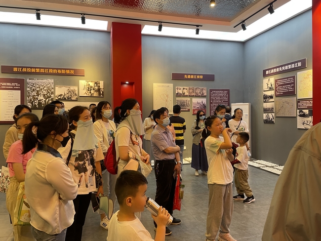 內(nèi)八內(nèi)九支部赴板子磯渡江戰(zhàn)役紀念館開展主題黨日活動(圖6)