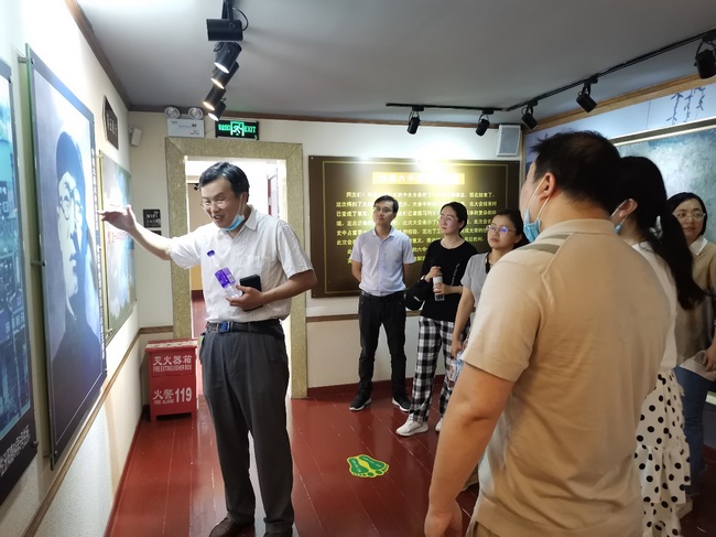 不忘初心  醫(yī)路向黨 ——內(nèi)二支部組織開展參觀王稼祥紀(jì)念園主題黨日活動(圖3)