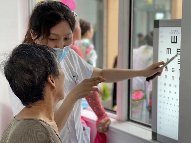 送醫(yī)下鄉(xiāng)護健康 專家義診顯真情 ——2022年蕪湖市文化科技衛(wèi)生“三下鄉(xiāng)”大型義診走進無為市紅廟鎮(zhèn)(圖5)