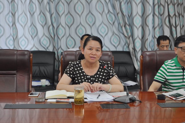 我院召開黨委中心組學(xué)習(xí)座談會  ----專題學(xué)習(xí)全國衛(wèi)生與健康大會精神(圖10)