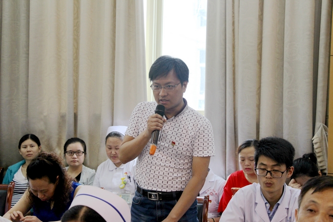 紀念建黨96周年——我院舉辦紀念建黨96周年座談會暨共產(chǎn)黨員示范崗授牌儀式(圖14)