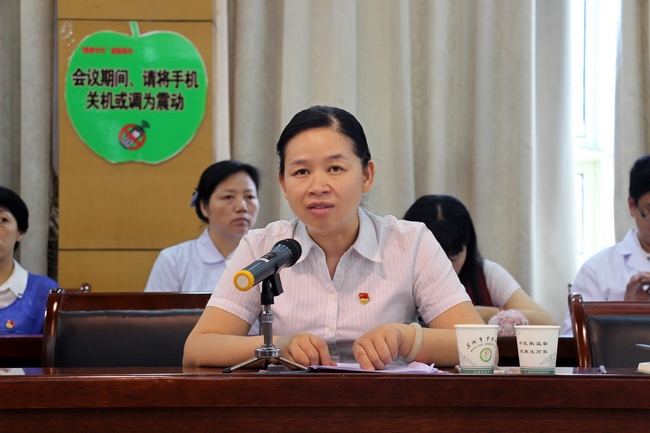 紀念建黨96周年——我院舉辦紀念建黨96周年座談會暨共產(chǎn)黨員示范崗授牌儀式(圖16)