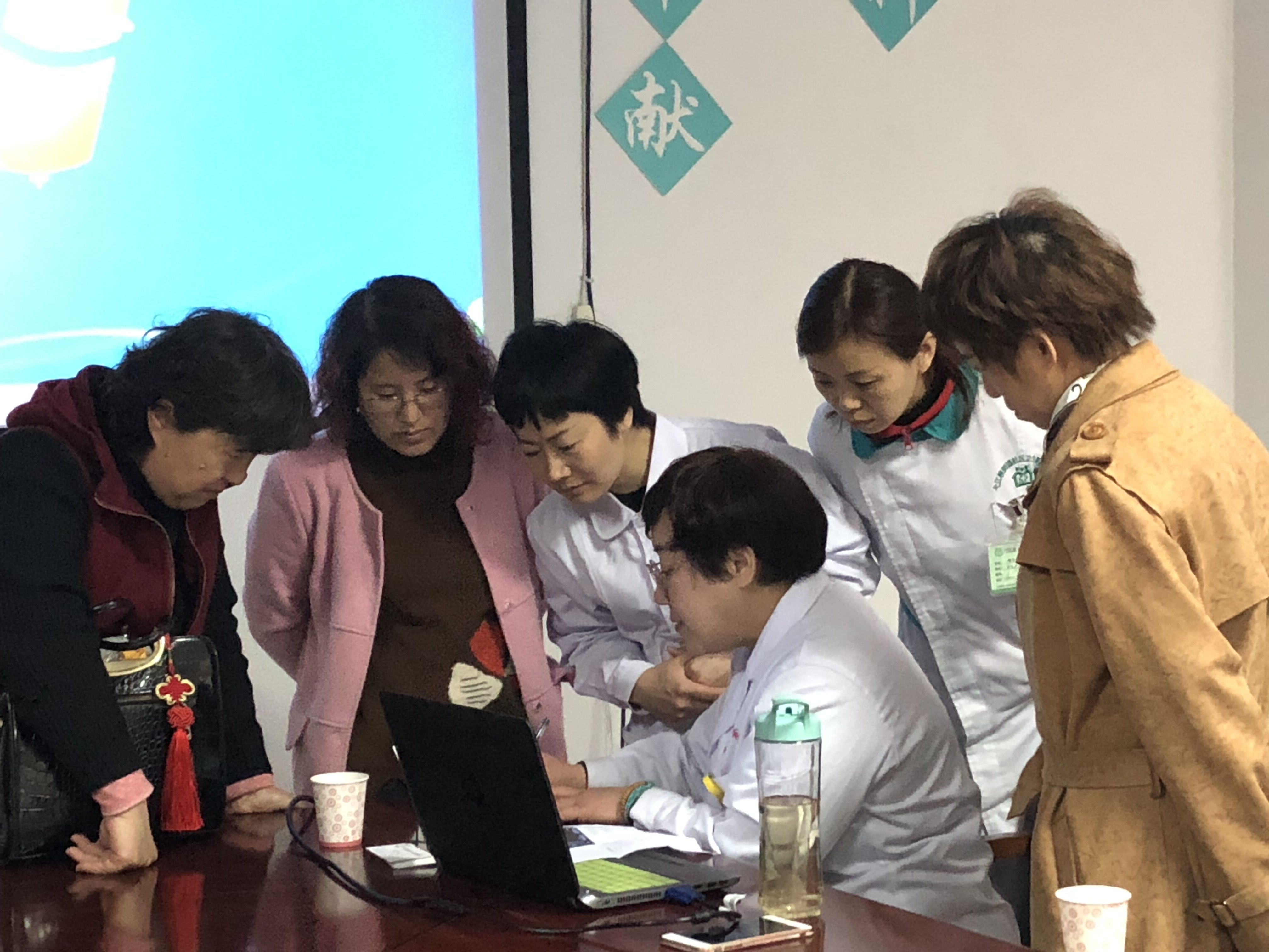 呵護(hù)女人心 婦科健康行(圖1)
