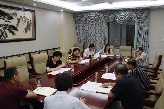 院黨委召開“三個(gè)以案”專題警示教育研討會(huì)(圖1)