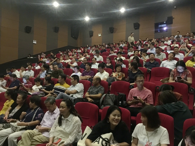 不忘初心、牢記使命——我院組織黨員干部觀看廉政教育電影《黑金危機(jī)》(圖2)