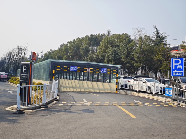 2號樓車庫入口 (復制).jpg
