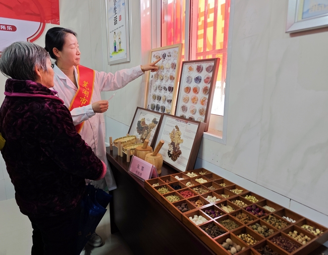 踐行雷鋒精神，勞模義診暖民心——我院開展學雷鋒義診志愿服務活動(圖6)
